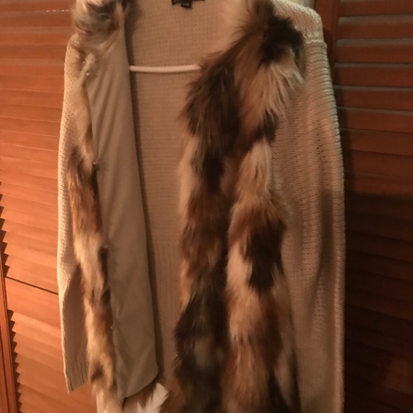 Charlie B faux fur sweater NWOT - Picture 2 of 4